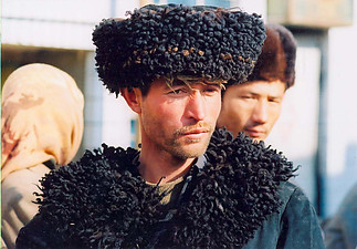 Fájlnév=Uyghur_man_kashkar.jpg
Fájlméret=140KiB
Méretek=989x688
Hozzáadás dátuma=2017 Március 29. Uyghur_man_kashkar.jpg