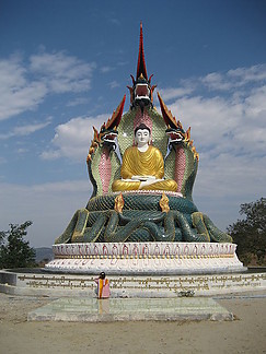 Fájlnév=576px-Nagayon_Paya.JPG
Fájlméret=104KiB
Méretek=576x768
Hozzáadás dátuma=2013 Szeptember 8. 576px-Nagayon_Paya.JPG