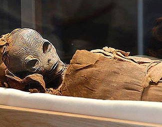 Fájlnév=egyiptomi-mumia3.jpg
Fájlméret=36KiB
Méretek=490x386
Hozzáadás dátuma=2013 Június 24. egyiptomi-mumia3.jpg